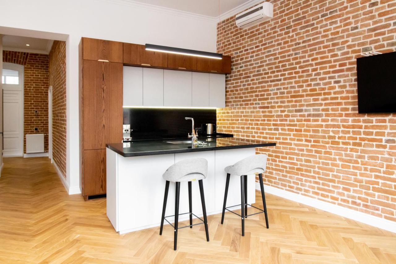 Seveneleven Apartments Chernivtsi Exterior photo